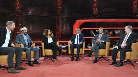 Rund 80 Mitarbeiter sind an der Produktion einer "Günther Jauch"-Ausgabe beteiligt. Die Talkshow wird Ende November eingestellt.