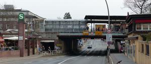 Der S-Bahnhof Zehlendorf soll einen zweiten Zugang bekommen - aber wie genau soll der aussehen? Dieser und vielen weiteren Fragen widmet sich die Bürgerinitiative Zehlendorf