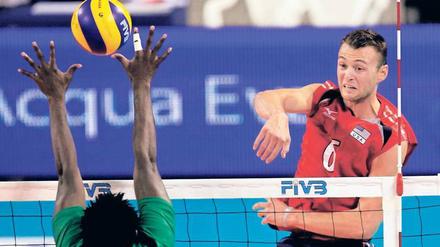 Mit Überblick. Der US-Amerikaner Paul Lotman bestreitet am Sonntag in der Max-Schmeling-Halle gegen Bühl sein erstes Pflichtspiel für die BR Volleys. 