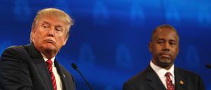 Donald Trump und Ben Carson bei der dritten TV-Debatte der Republikaner.