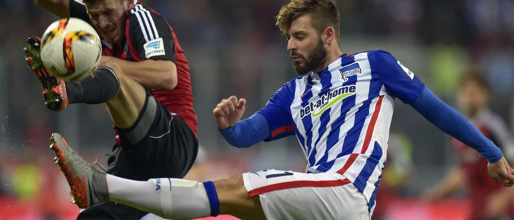 Marvin Plattenhardt will mit Hertha BSC ins Achtelfinale des DFB-Pokals. 