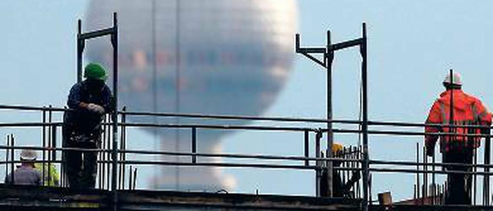 Hoch hinaus. Auch das Berliner Baugewerbe bewertet die aktuelle Lage positiver als im Frühjahr. Und es könnte noch besser laufen – hoffen die Betriebe. 