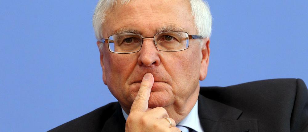 Theo Zwanziger will ofenne Fragen in der internen DFB-Untersuchung durch die Wirtschaftskanzlei Freshfields beantworten.