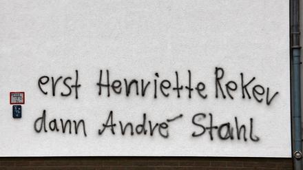 Dieser Schriftzug fand sich an der Wand der früheren Kanzlei des Linke-Politikers André Stahl.
