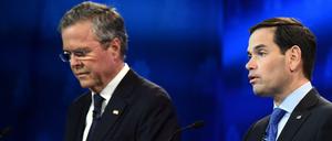 Gegen Marco Rubio (rechts) machte Jeb Bush (links) bei der dritten Republikaner-Debatte keine gute Figur. 
