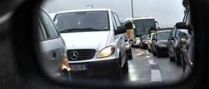 Stau auf der A100.
