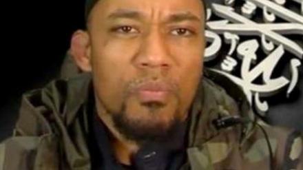 Screenshot eines vor einem Jahr auf Twitter veröffentlichten Fotos zeigt den früheren Berliner Rapper und Radikalislamisten Denis Cuspert.