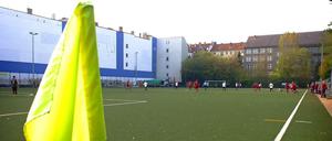 Auf dem Fußballplatz kochen die Emotionen schon mal hoch.