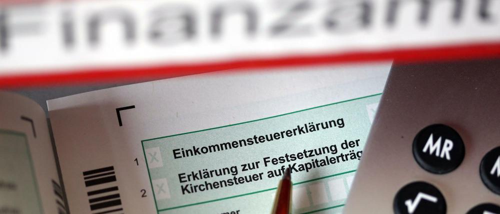 Den Finanzämtern sind durch die sogenannten Cum-Ex-Geschäfte Milliarden entgangen.