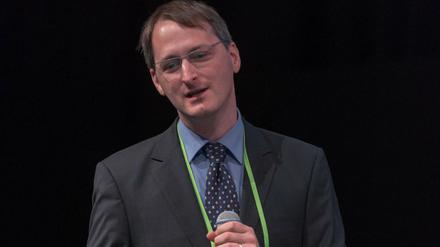 Prof. Dr. Nils Siebel