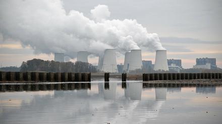 Das Braunkohlekraftwerk Jänschwalde ist Teil des Braunkohle-Geschäfts. 