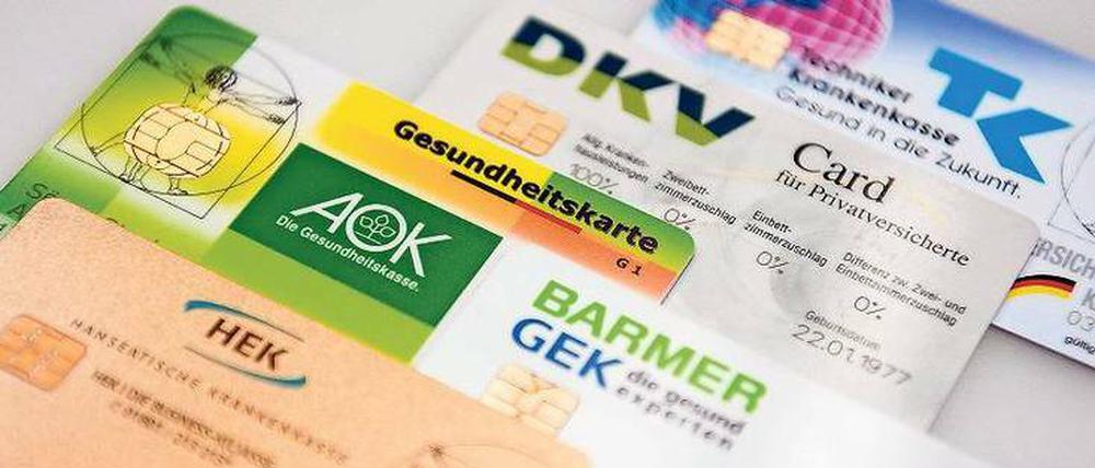 Schlüssel zur Datenautobahn. Bislang sind auf der elektronischen Gesundheitskarte nur einige wenige Informationen über den Versicherten gespeichert. Sukzessive sollen weitere dazukommen – allerdings auf freiwilliger Basis.