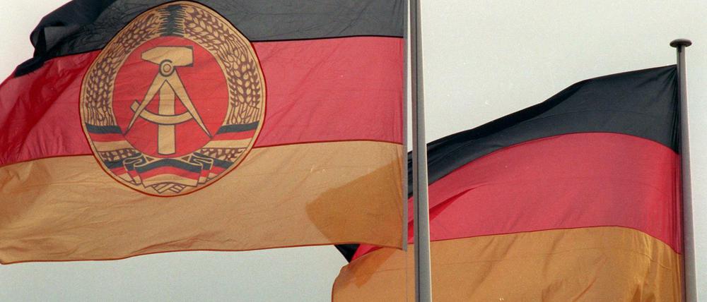 Sowohl in der DDR als auch in der Bundesrepublik haben in der Nachkriegszeit viele ehemalige NSDAP-Mitglieder in Ministerien gearbeitet.