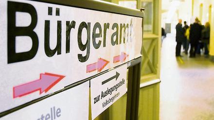 In Berlin sind Meldedaten von gut 3,5 Millionen Einwohnern erfasst. Die werden jetzt auf eine neue Software übertragen werden.