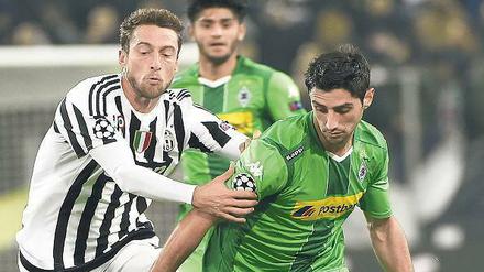 Mithalten. Lars Stindl (rechts) hat Juventus Turin mit den Gladbachern im Hinspiel ein Unentschieden abgetrotzt. Heute soll es noch mehr werden. 