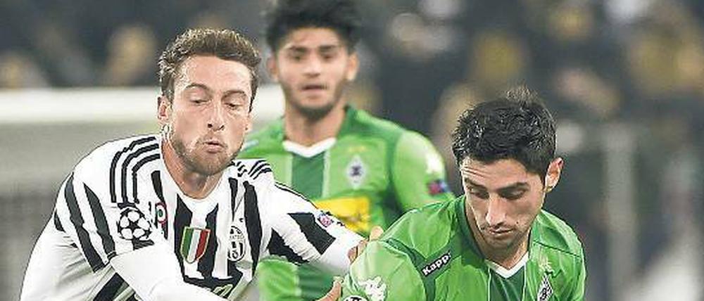 Mithalten. Lars Stindl (rechts) hat Juventus Turin mit den Gladbachern im Hinspiel ein Unentschieden abgetrotzt. Heute soll es noch mehr werden.