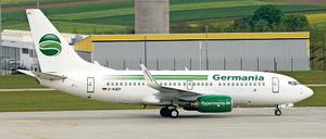 Auf dem Boden der Tatsachen. Die Germania-Tochter Gambia Bird brachte Verluste ein. Das Bild zeigt eine Boeing der 1978 gegründeten Charterfluglinie, hier auf dem hessischen Airport Kassel-Calden. 