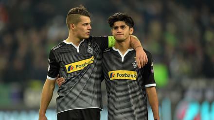 Trostloser Abgang. Die Gladbacher Granit Xhaka (l.) und Mahmoud Dahoud. 