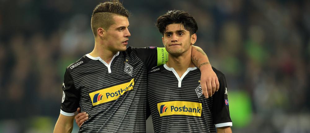 Trostloser Abgang. Die Gladbacher Granit Xhaka (l.) und Mahmoud Dahoud. 