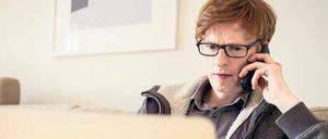 Allzeit bereit. Dank Smartphones, Laptops und schnellen Internetverbindungen ist es heute fast egal, von wo aus Menschen ihrer Arbeit nachgehen.