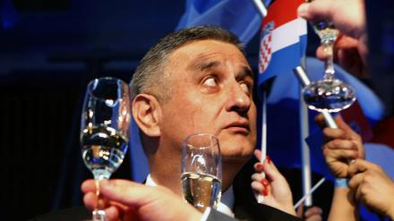 Ratloser Sieger: Tomislav Karamarko von der konservativen Oppositionspartei HDZ holte zwar die meisten Stimmen, doch eine mögliche Regierungsbildung ist unklar. 