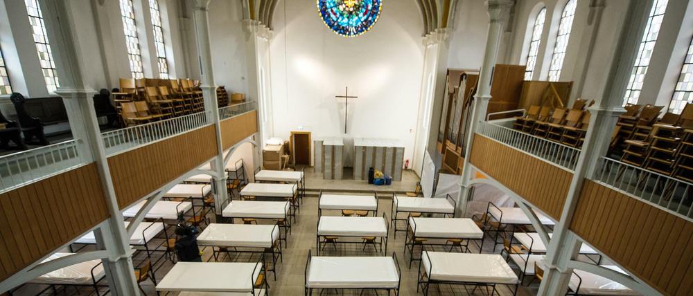 Eine evangelische Kirche in Oberhausen dient als Flüchtlingsunterkunft.