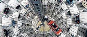 Bergab. Volkswagen hat im Oktober in Großbritannien fast zehn Prozent weniger Autos seiner Kernmarke verkauft. In Deutschland war der Absatz noch stabil. 