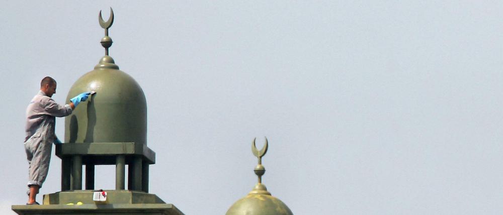 Minarette in Deutschland - hier die Moschee am Görlitzer Bahnhof in Kreuzberg: Für die einen Zeichen des Ankommens, für die andern eins der Fremdheit.