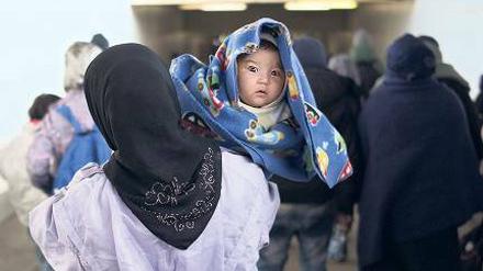 Wohin? Mietwohnungen sind besser für die Integration der Flüchtlinge und billiger als ein Heim. Aber es kann auch Probleme beim Zusammenleben geben. 
