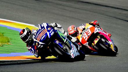 Jorge Lorenzo (l.) vor Marc Marquez, der sich mit Platz zwei begnügte.