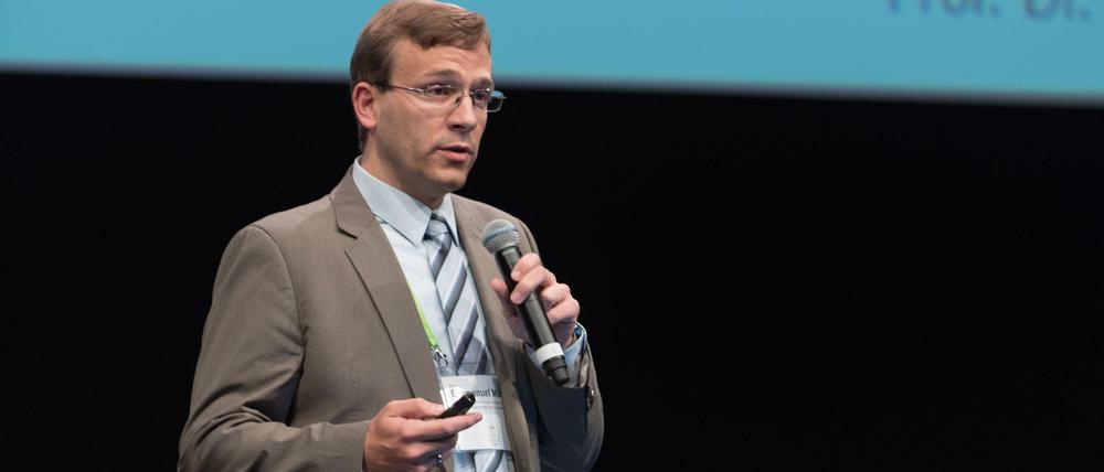 Prof. Dr. Emmanuel Müller