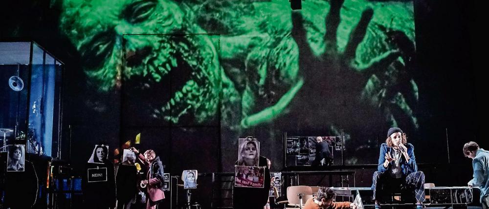 Provokant. Ein Szenebild aus "Fear". Das Stück feierte am 25. Oktober in der Schaubühne Berlin Premiere.