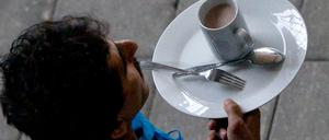 Die Kosten zur Bewältigung der Flüchtlingskrise sind deutlich höher als bisher erwartet, so eine Studie des Ifo-Instituts.