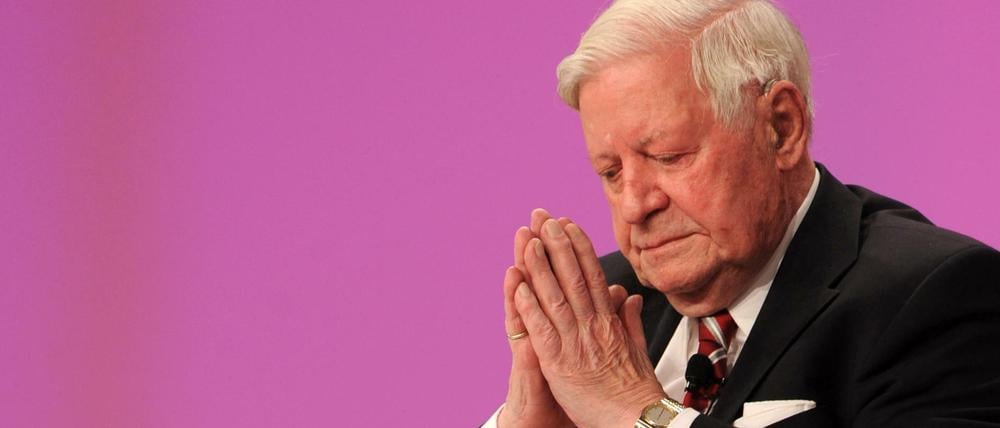 Helmut Schmidt (SPD) ist im Alter von 96 Jahren in Hamburg gestorben.