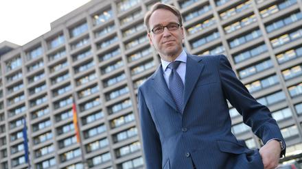 Mit 43 Jahren wurde Jens Weidmann jüngster Bundesbank-Präsident. Der inzwischen 47-Jährige gilt als einer der größten Kritiker von EZB-Präsident Mario Draghi.