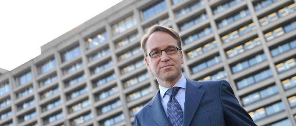 Mit 43 Jahren wurde Jens Weidmann jüngster Bundesbank-Präsident. Der inzwischen 47-Jährige gilt als einer der größten Kritiker von EZB-Präsident Mario Draghi.