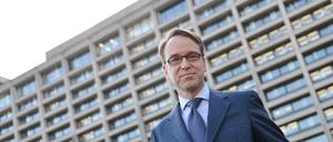 Mit 43 Jahren wurde Jens Weidmann jüngster Bundesbank-Präsident. Der inzwischen 47-Jährige gilt als einer der größten Kritiker von EZB-Präsident Mario Draghi.