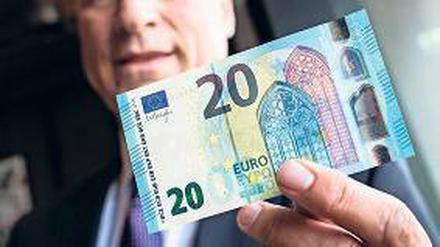 Der neue 20-Euro-Schein soll deutlich schwerer zu fälschen sein. 