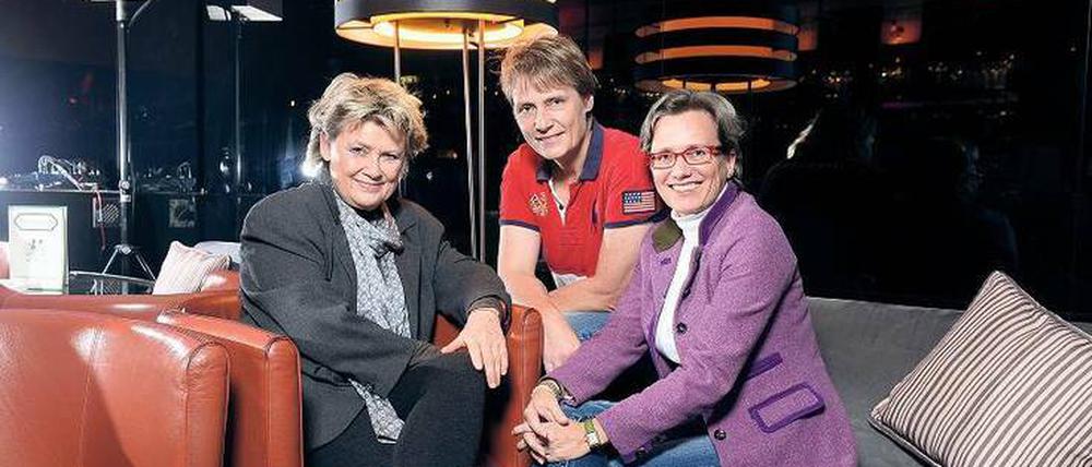 Starke Frauen. Es ist ja nicht so, dass Künstlerin Gitte Haenning, Rallye-Dakar-Siegerin Jutta Kleinschmidt und Unternehmerin Kerstin Plehwe (v.l.) nicht genug zu tun hätten. Aber Astraia ist ihnen eine Herzensangelegenheit. Ab heute singt Haenning bis Sonnabend im Tipi am Kanzleramt – auch zugunsten der Stiftung, deren Botschafterin sie ist.