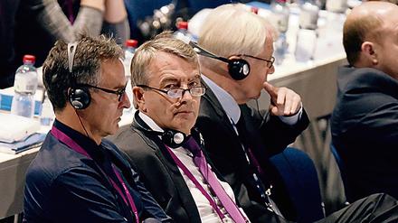 Helmut Sandrock (links) und Wolfgang Niersbach geraten weiter in Bedrängnis.