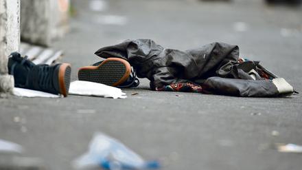 Nach der Mordnacht sind die Spuren in den Straßen rund um die Tatorte noch zu sehen.