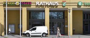 Das Rathaus Helle Mitte in Hellersdorf wurde Ziel einer Bombendrohung.
