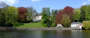 Villa mit Bootshaus am Kleinen Wannsee - nur eines von vielen Motiven von Detlef Bischoffs Kamera
