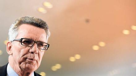 Unter Druck Entscheidungen treffen. Bundesinnenminister Thomas de Maizière. 