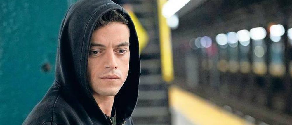 Rami Malek spielt in "Mr. Robot" einen ethischen Hacker, der gegen skrupellose Geschäftemacher vorgeht.