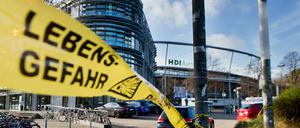 Laut der "Hannoverschen Allgemeinen Zeitung" soll in der Stadt eine fünfköpfige Terrorzelle Anschläge geplant haben. Ihr Anführer habe einen deutschen Pass.