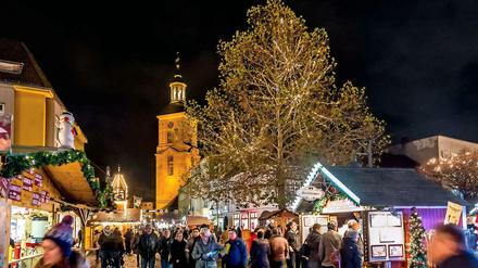 Bald erstrahlt die Spandauer Altstadt wieder im festlichen Glanz.