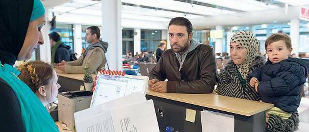 Schneller registrieren. Alle Flüchtlingsdaten sollen früher erfasst werden. 