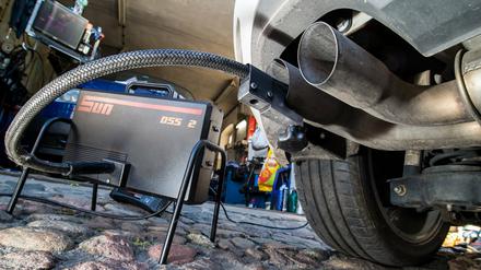 Offenbar sind nicht nur Diesel-Fahrzeuge von Volkswagen von Manipulationen betroffen. 