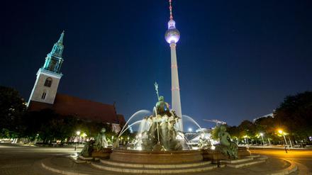 Der Neptunbrunnen soll ans Humboldt-Schloss umziehen, wünschen sich die Bewunderer des Vorkriegsberlin.